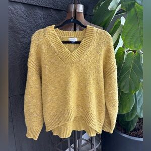 Universal Thread Mustard V-Neck Sweater